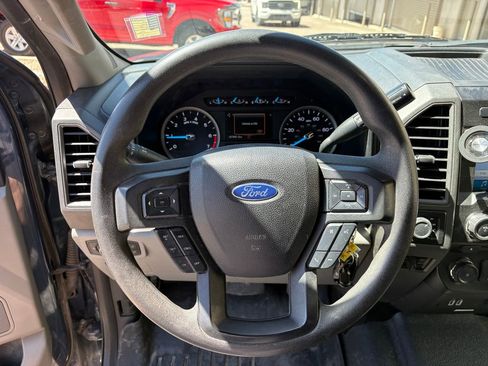 Used 2017 Ford F250 XL w/ STX Appearance Package AWD/4WD image 19