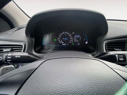 Used 2019 Hyundai Ioniq Limited image 21