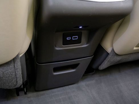 Used 2021 Cadillac XT6 Premium Luxury image 22