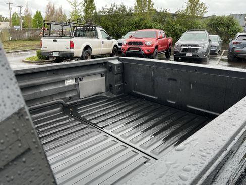 Used 2023 Honda Ridgeline Black Edition image 9
