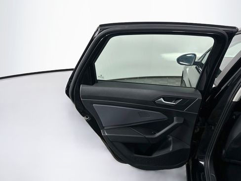 Used 2025 Volkswagen Jetta SE FWD image 28