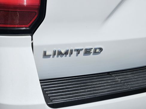 Used 2021 Ford Expedition Limited RWD image 7