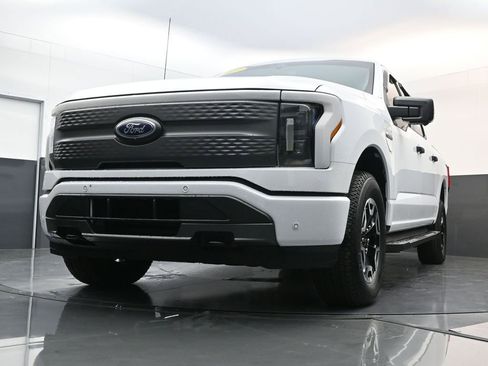 Used 2023 Ford F150 Lightning XLT w/ Tow Technology Package image 21