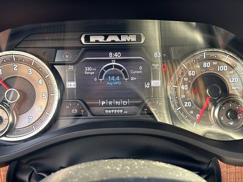 Used 2022 RAM 1500 Limited AWD/4WD image 16