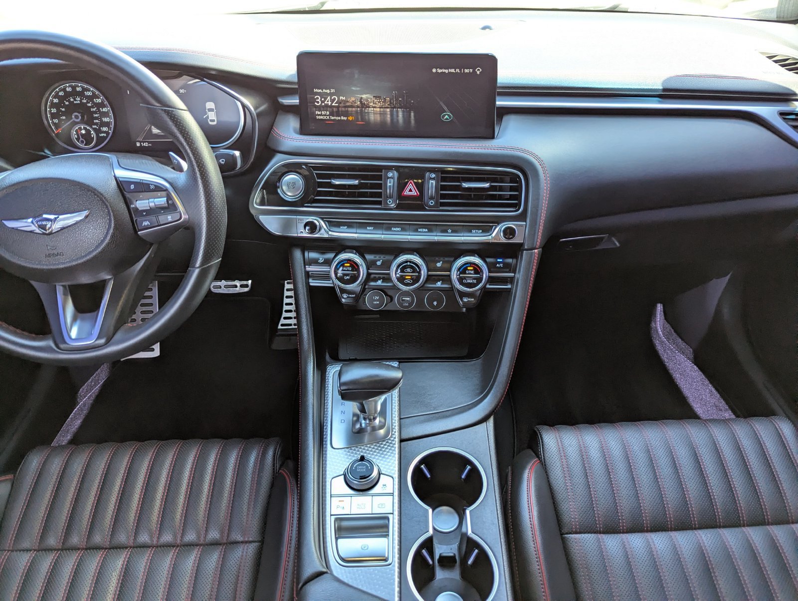 Used 2023 Genesis G70 2.0T w/ Sport Prestige Package RWD image 17
