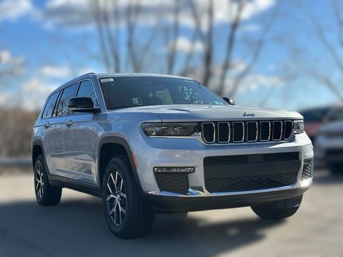 New 2025 Jeep Grand Cherokee L Limited image 29