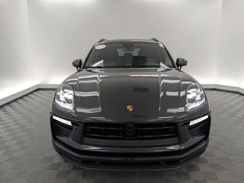 Certified 2026 Porsche Macan image 6