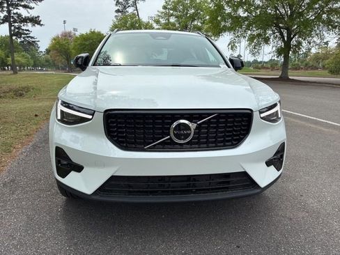 New 2026 Volvo XC40 B5 Ultra w/ Protection Package Premier AWD/4WD image 3