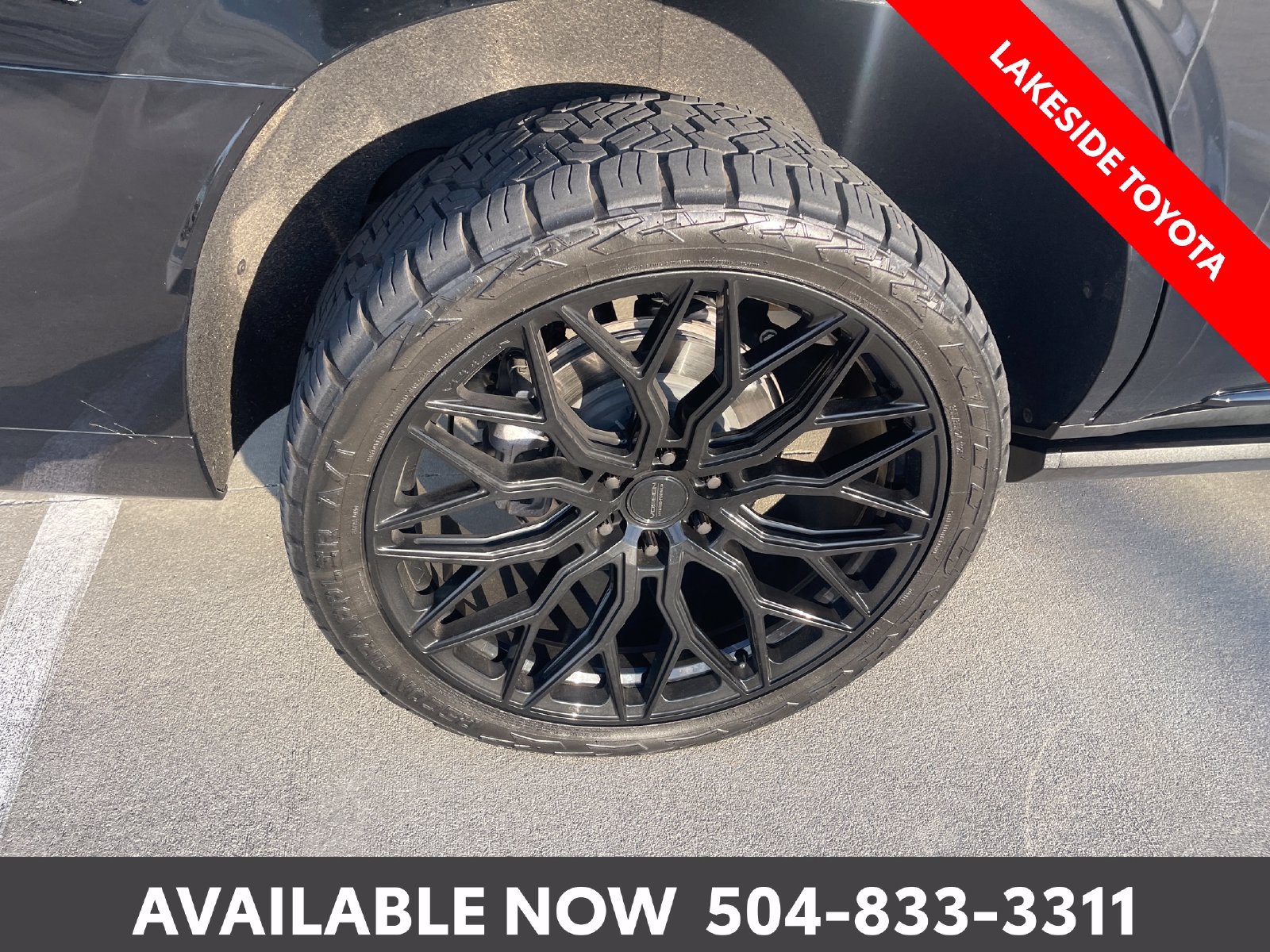 Used 2025 Cadillac Escalade Sport w/ LPO, Floor Liner Package AWD/4WD image 12