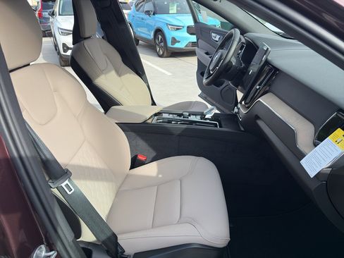 New 2026 Volvo XC60 B5 Core image 12