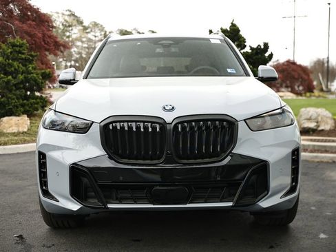 New 2026 BMW X5 xDrive50e w/ Executive Package image 13
