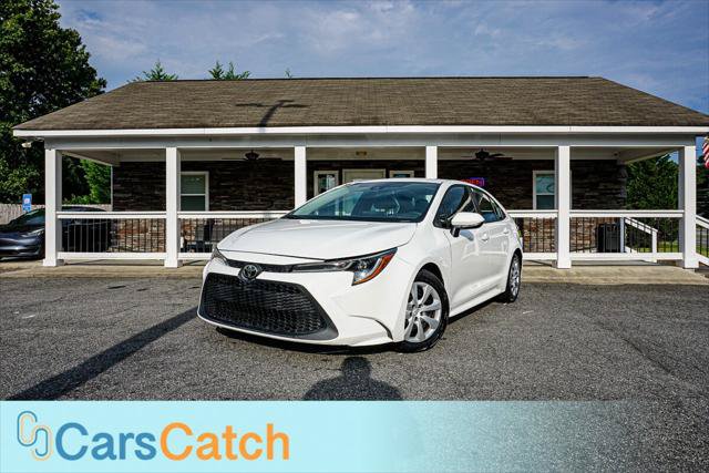Used 2020 Toyota Corolla LE FWD image 1