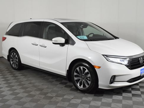 Used 2023 Honda Odyssey EX-L image 4