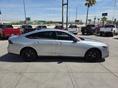 Used 2025 Honda Accord SE image 5
