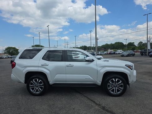 New 2026 Toyota 4Runner Limited AWD/4WD image 4