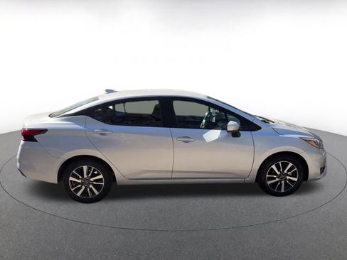 Used 2025 Nissan Versa SV image 16