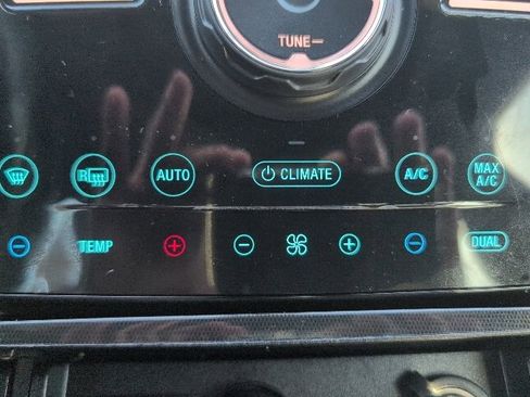 Used 2017 Ford Taurus Limited image 22