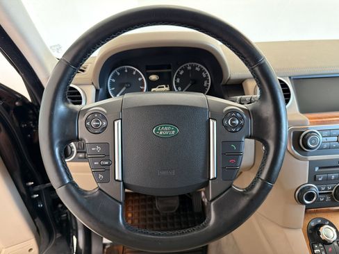 Used 2011 Land Rover LR4 HSE AWD/4WD image 18