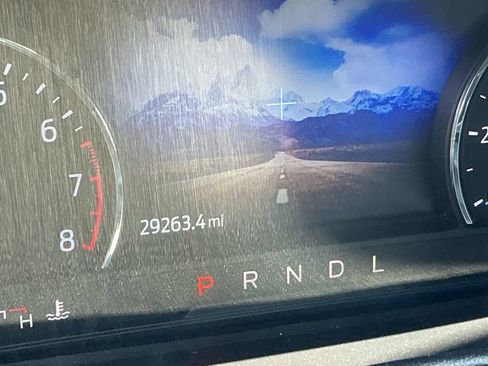 Used 2023 Ford Explorer XLT w/ Equipment Group 202A RWD image 9
