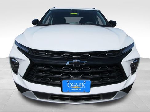 New 2026 Chevrolet Blazer LT w/ Convenience Package FWD image 8