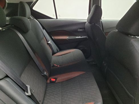 Used 2023 Nissan Kicks SR w/ Interior Electronics Package FWD image 19