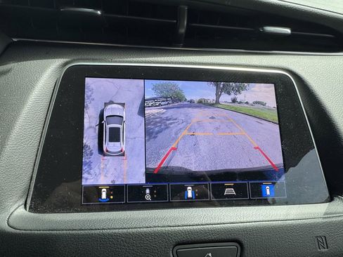 Used 2021 Cadillac XT4 Sport AWD/4WD image 17