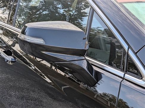 Certified 2025 Cadillac XT5 Premium Luxury image 10