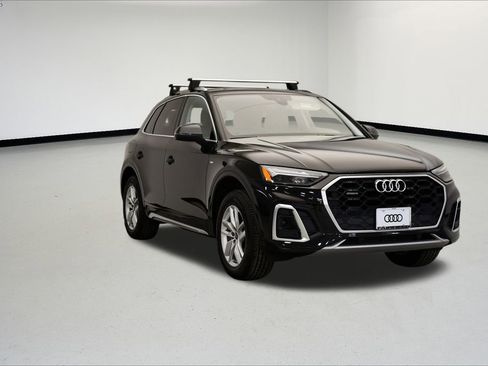 Certified 2023 Audi Q5 2.0T Premium w/ Convenience Package image 7