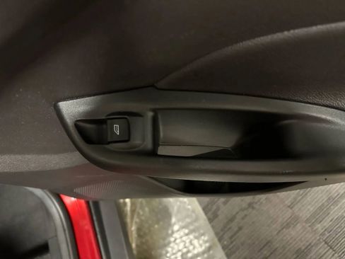 Used 2014 Ford Focus SE w/ SE Sport Package image 51