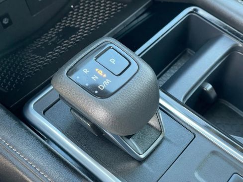 Certified 2023 Nissan Pathfinder SL w/ Black Appearance Package image 24