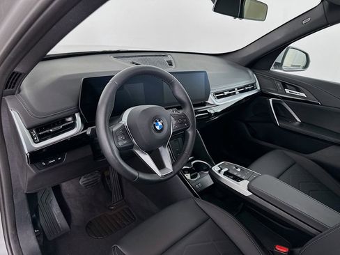 Used 2024 BMW X1 xDrive28i image 9