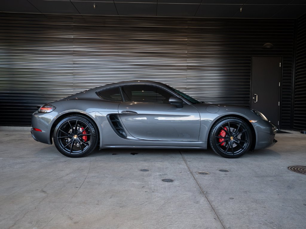 Certified 2017 Porsche 718 Cayman S RWD image 8
