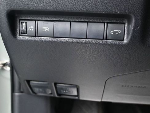 Used 2020 Toyota RAV4 XLE image 8