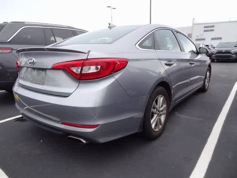 Used 2015 Hyundai Sonata SE image 4