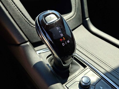 Certified 2023 Cadillac XT5 Premium Luxury AWD/4WD image 15