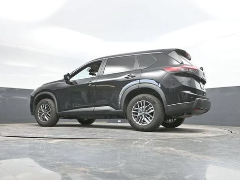 Used 2024 Nissan Rogue S AWD/4WD image 49