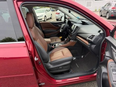Used 2024 Subaru Forester Touring AWD/4WD image 11