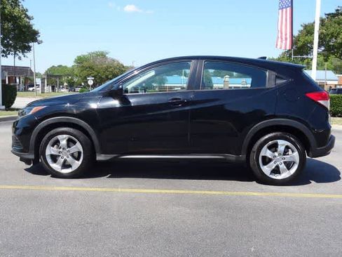 Used 2020 Honda HR-V LX image 2