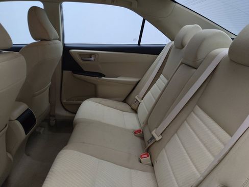 Used 2017 Toyota Camry LE FWD image 18