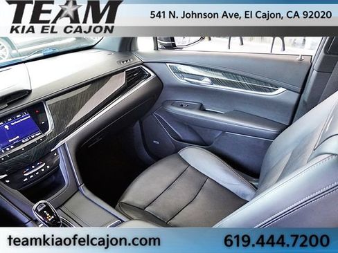 Used 2021 Cadillac XT6 Premium Luxury FWD image 22