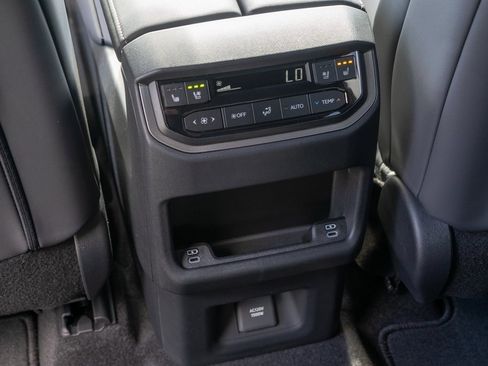 New 2025 Lexus TX 500h AWD image 20