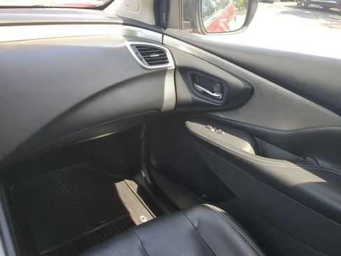 Used 2018 Nissan Murano SL image 16