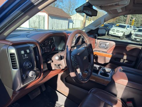 Used 2015 Chevrolet Silverado 1500 High Country w/ High Country Premium Package image 10