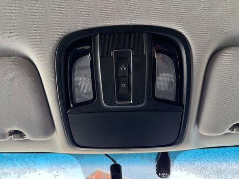 Used 2019 Kia Sorento LX image 26