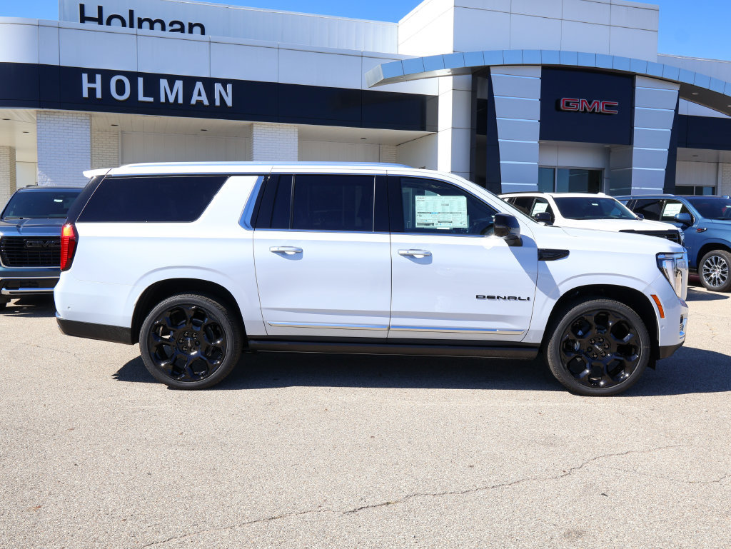 New 2026 GMC Yukon XL Denali w/ Denali Reserve Package AWD/4WD image 2
