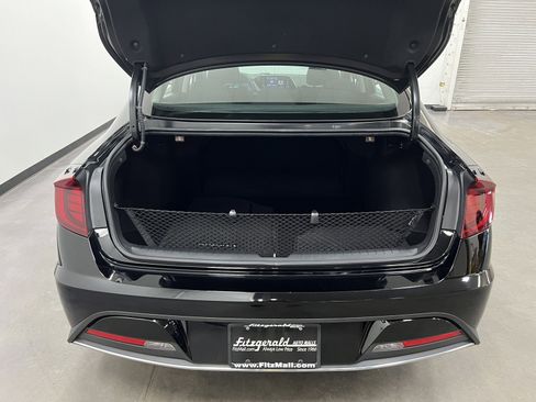 Used 2023 Hyundai Sonata SE image 13