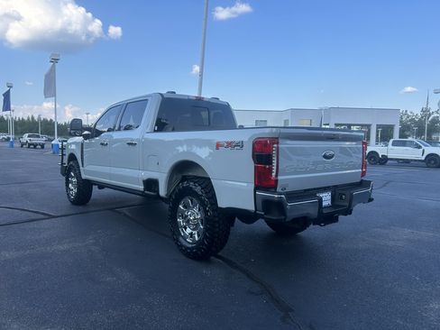 Used 2025 Ford F350 Lariat w/ Lariat Ultimate Package AWD/4WD image 5