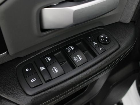 Used 2019 RAM 2500 Big Horn AWD/4WD image 14