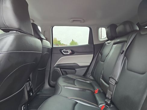 Used 2022 Jeep Compass Limited image 25