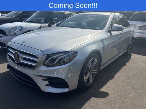 Used 2019 Mercedes-Benz E 300 image 3